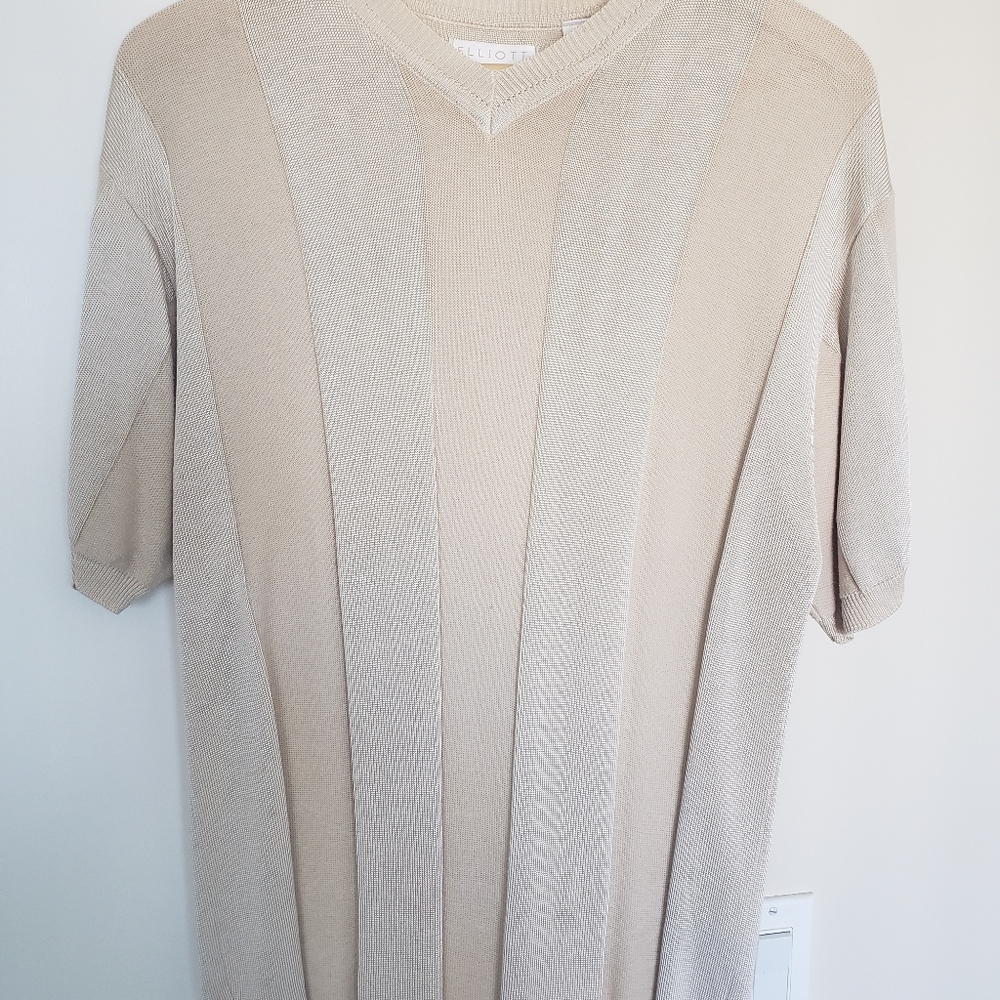 COPY - Men's v neck top